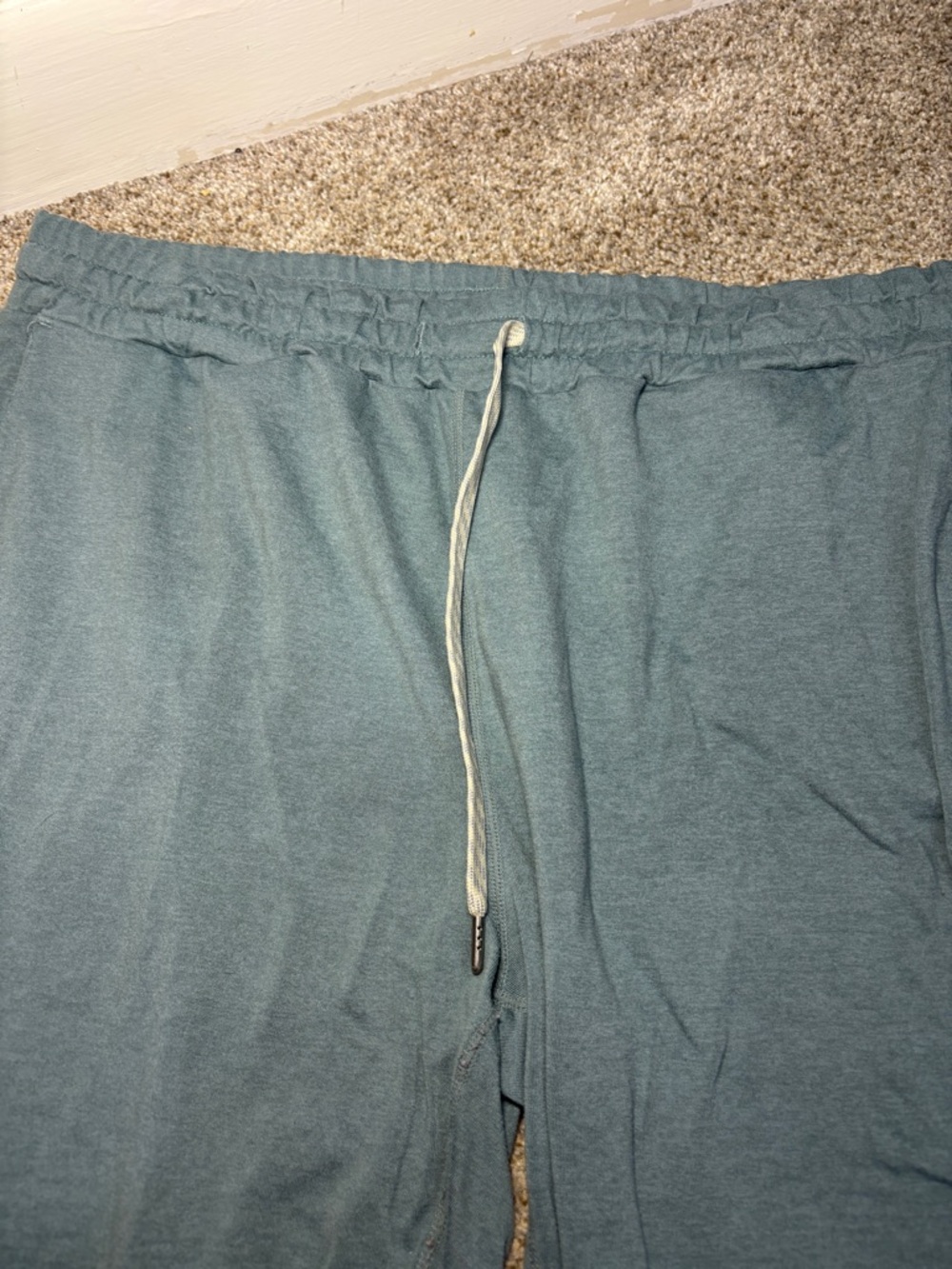 Vuori Performance Jogger Women Dreamknit Sweatpants Lake Color M/L - Picture 8 of 15
